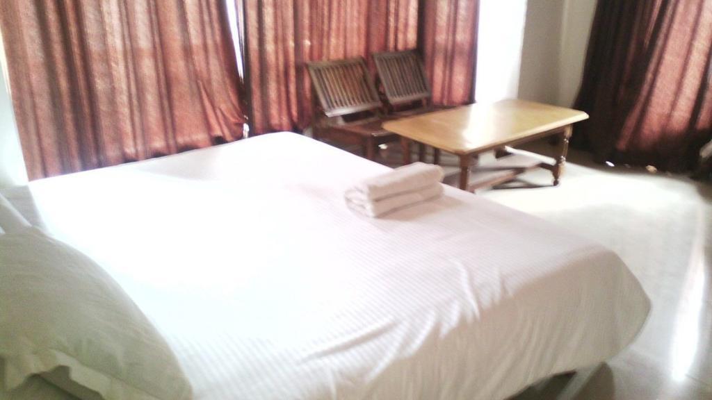 Cozy Swiss Meadows Hotel Khajjiar Phòng bức ảnh