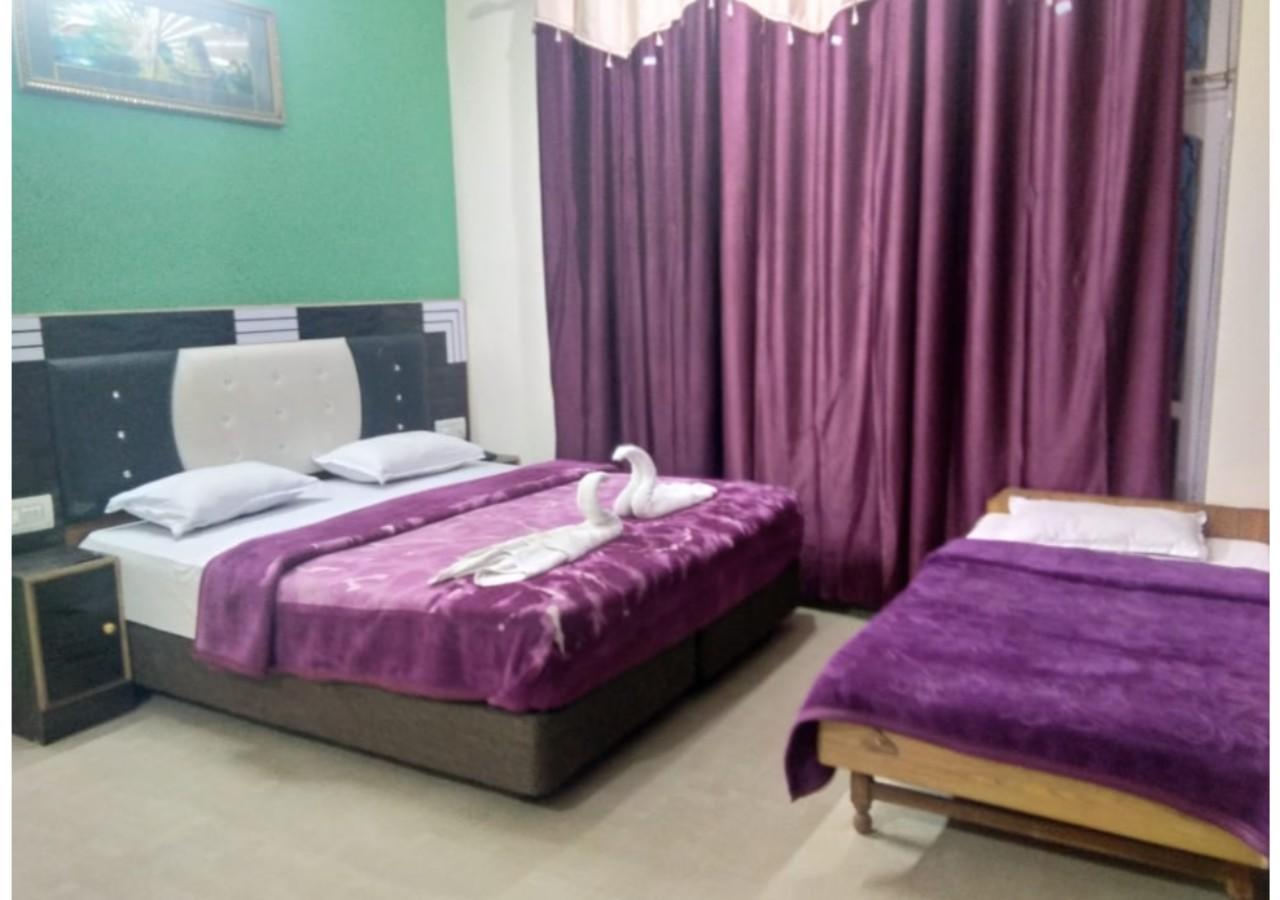 Cozy Swiss Meadows Hotel Khajjiar Ngoại thất bức ảnh